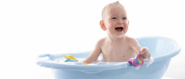 Consejos para crear una rutina de baño para bebé - Innovaciones MS